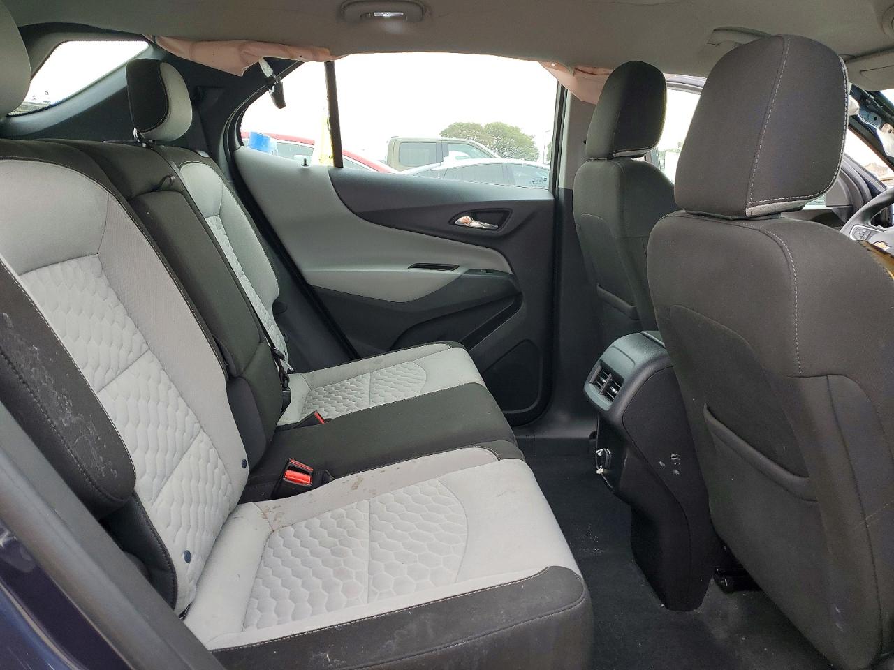 2018 CHEVROLET EQUINOX LS photo 11