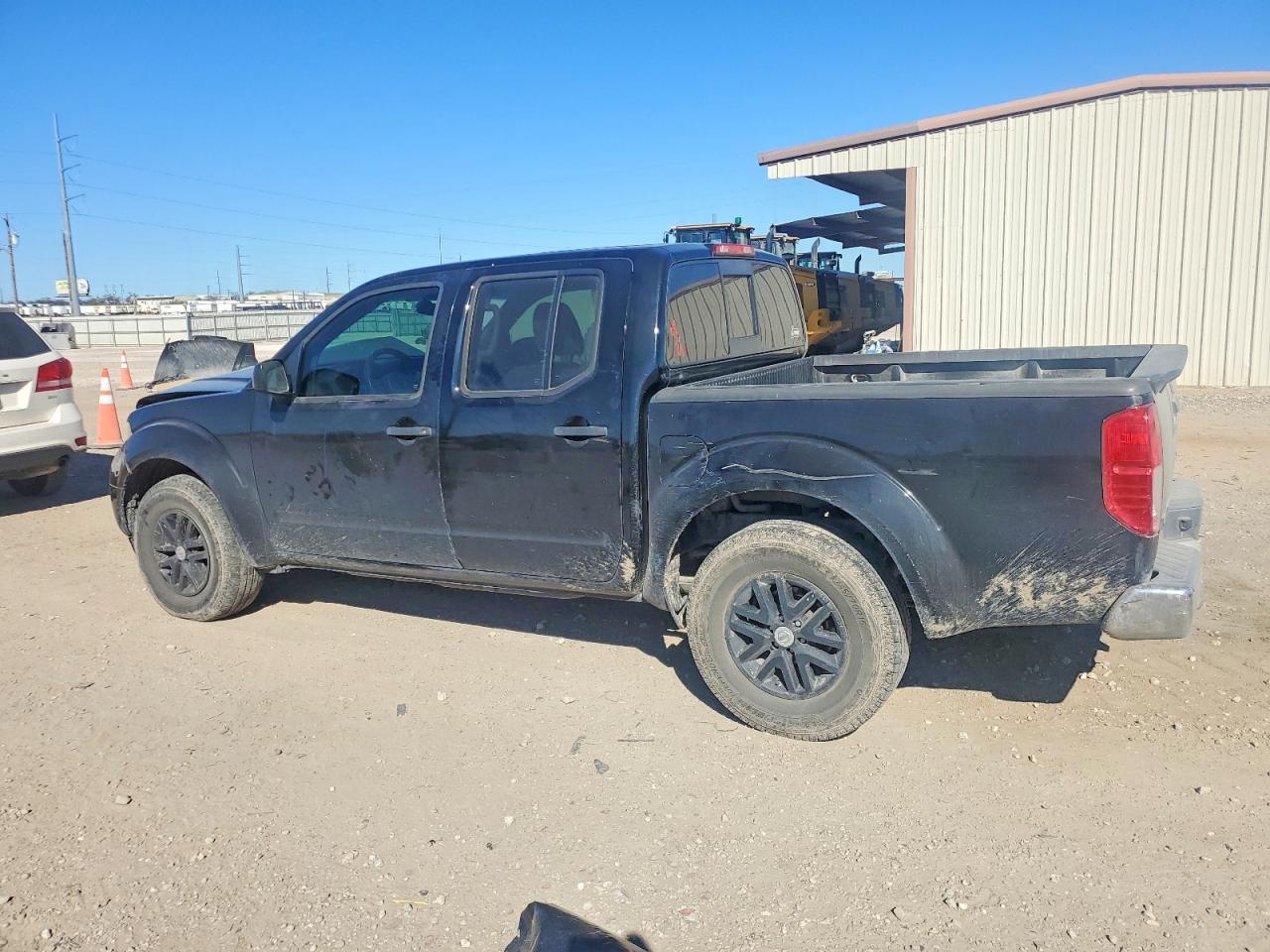 2017 NISSAN FRONTIER S photo 2