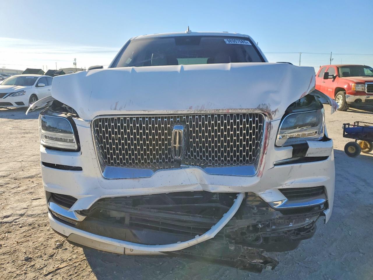 2019 LINCOLN NAVIGATOR L RESERVE photo 5