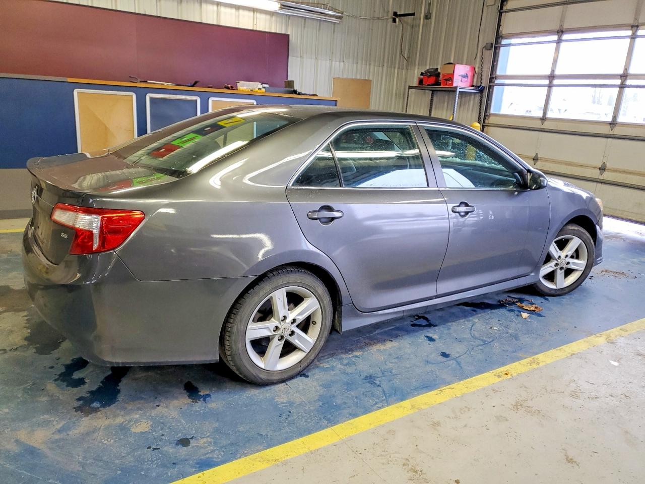 2012 TOYOTA CAMRY BASE photo 5