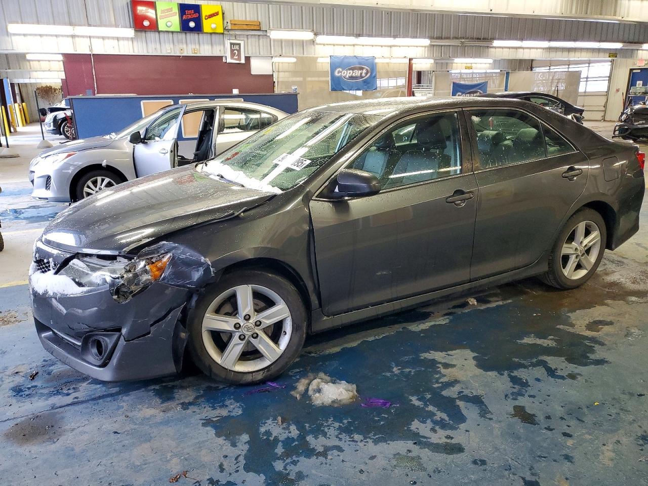 2012 TOYOTA CAMRY