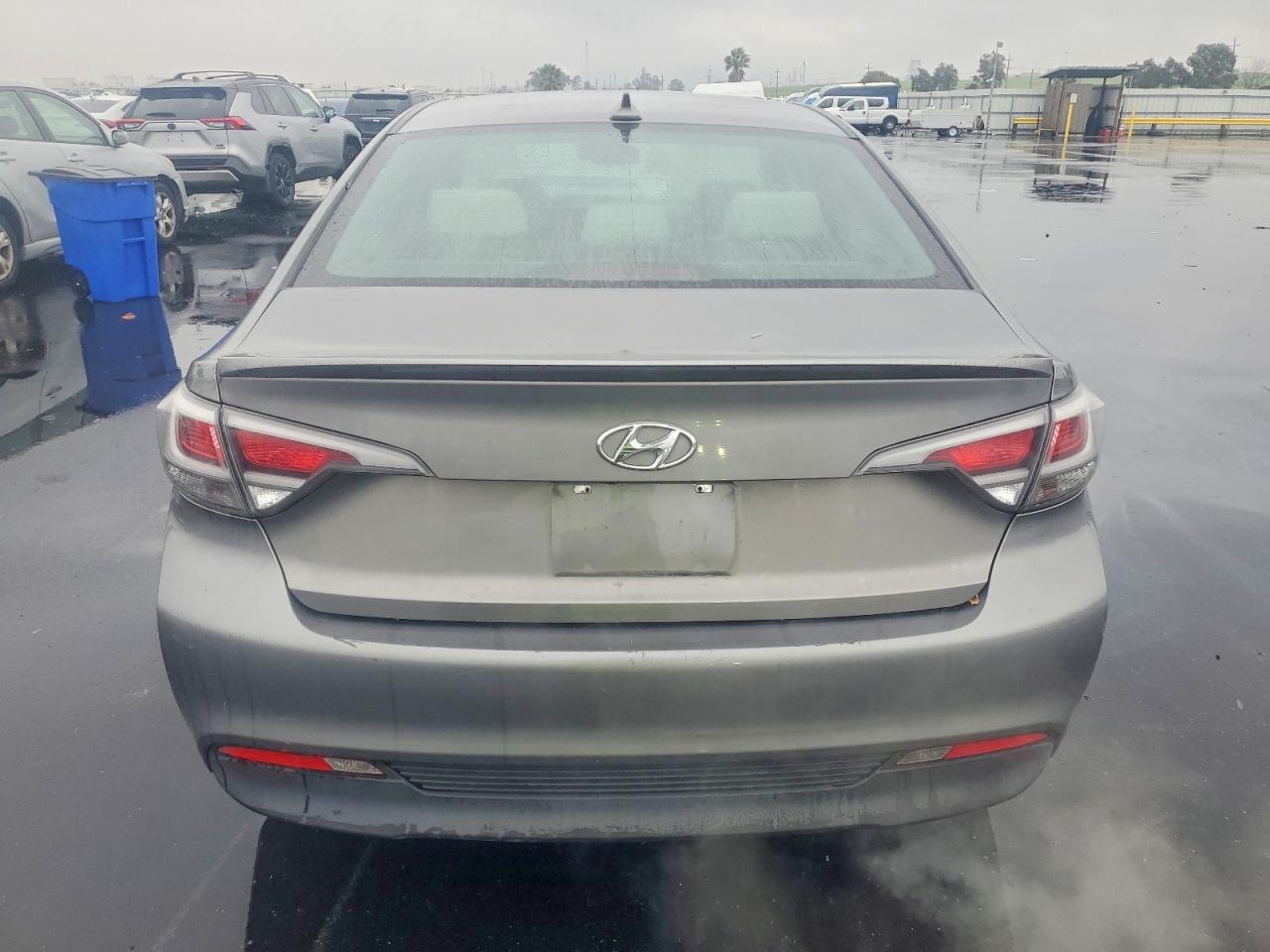 2017 HYUNDAI SONATA HYBRID photo 11