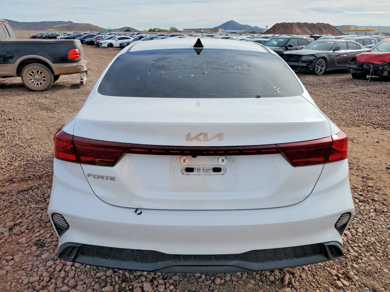 2023 KIA FORTE LX photo 11