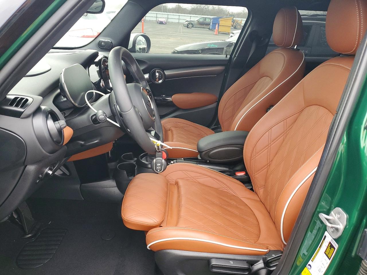 2024 MINI COOPER S photo 7