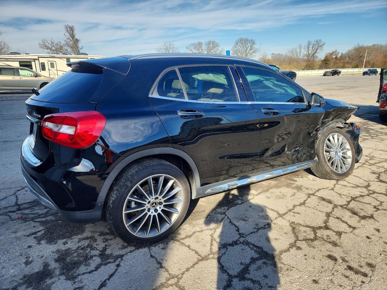2019 MERCEDES-BENZ GLA 250 4MATIC photo 3