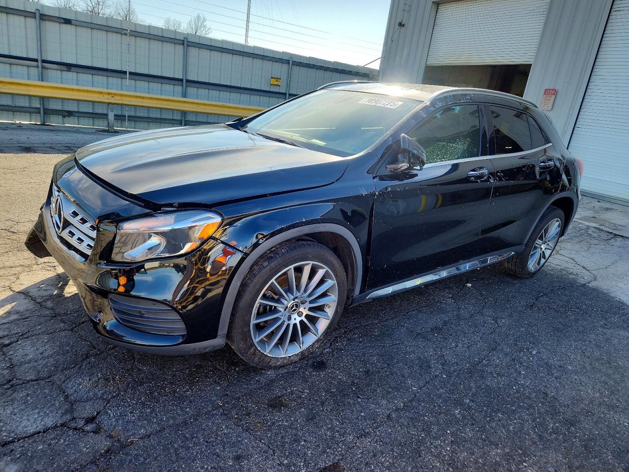 2019 MERCEDES-BENZ GLA