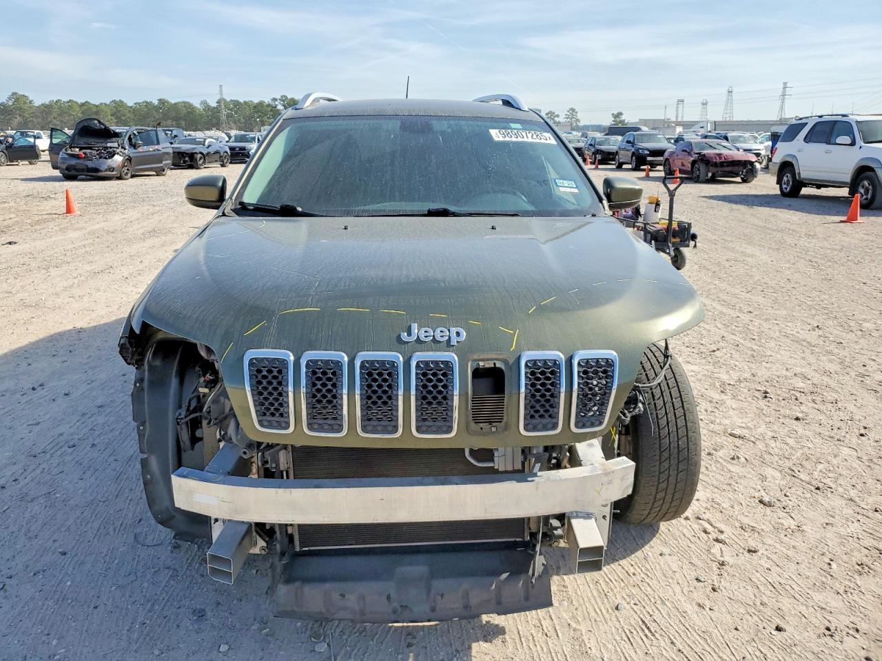 2019 JEEP CHEROKEE LATITUDE photo 5