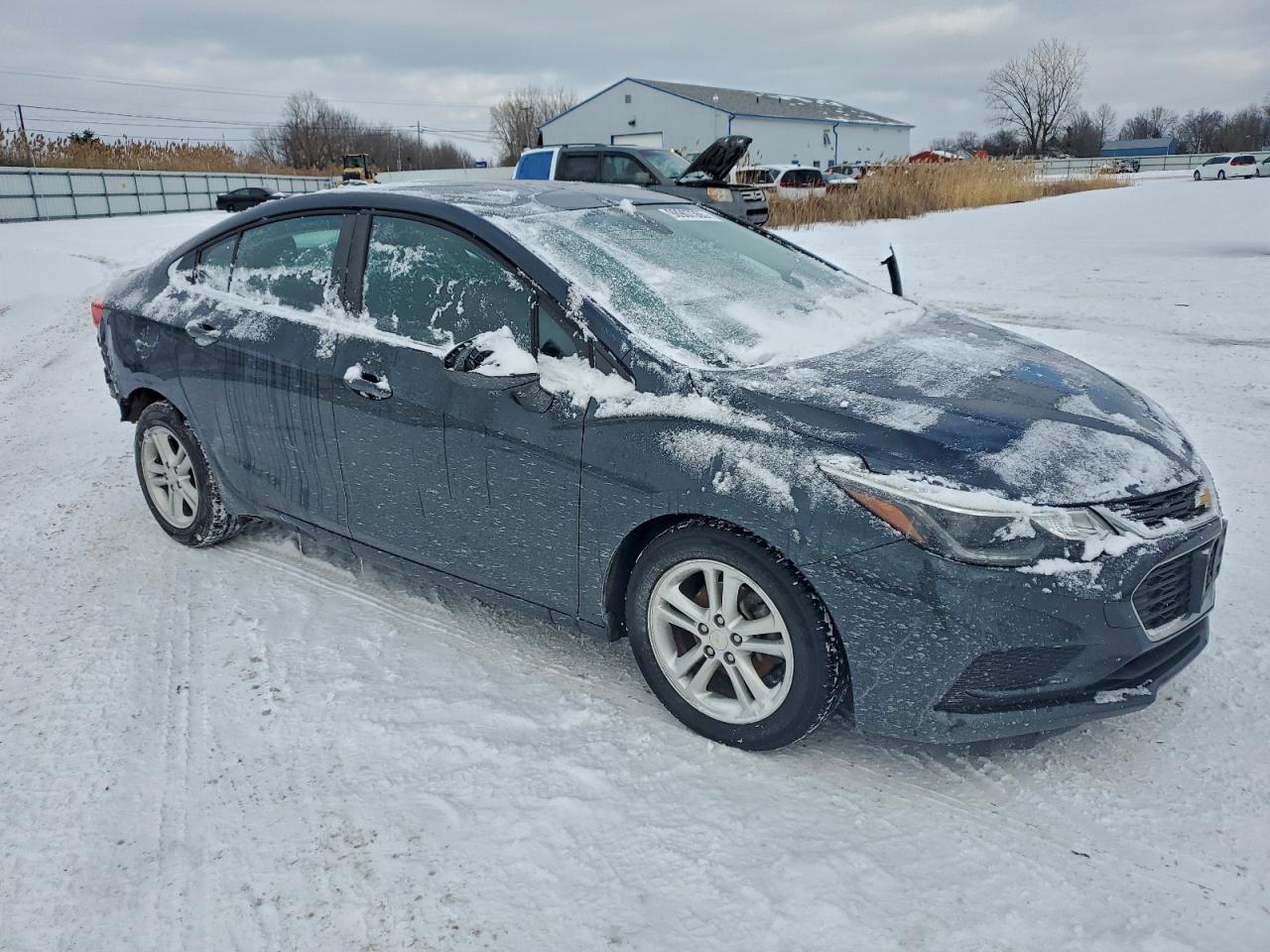 2017 CHEVROLET CRUZE LT photo 4