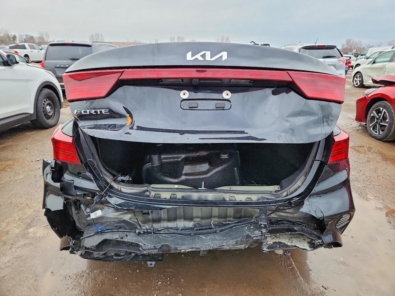 2024 KIA FORTE EX photo 6