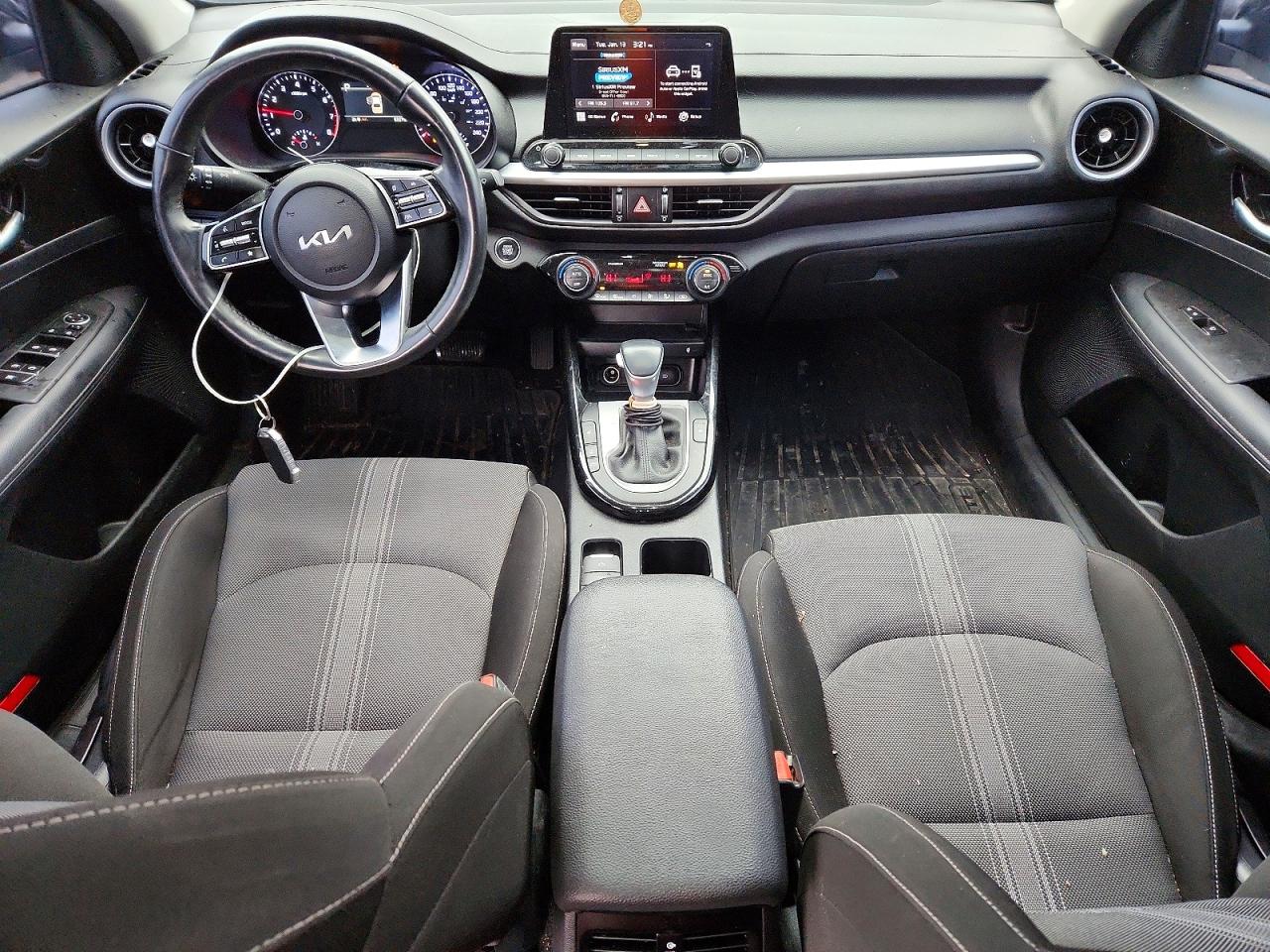 2024 KIA FORTE EX photo 8