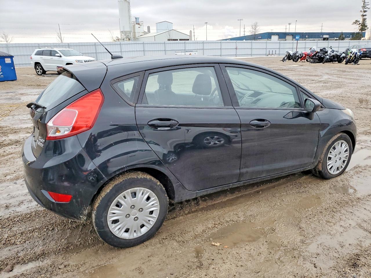 2016 FORD FIESTA S photo 3
