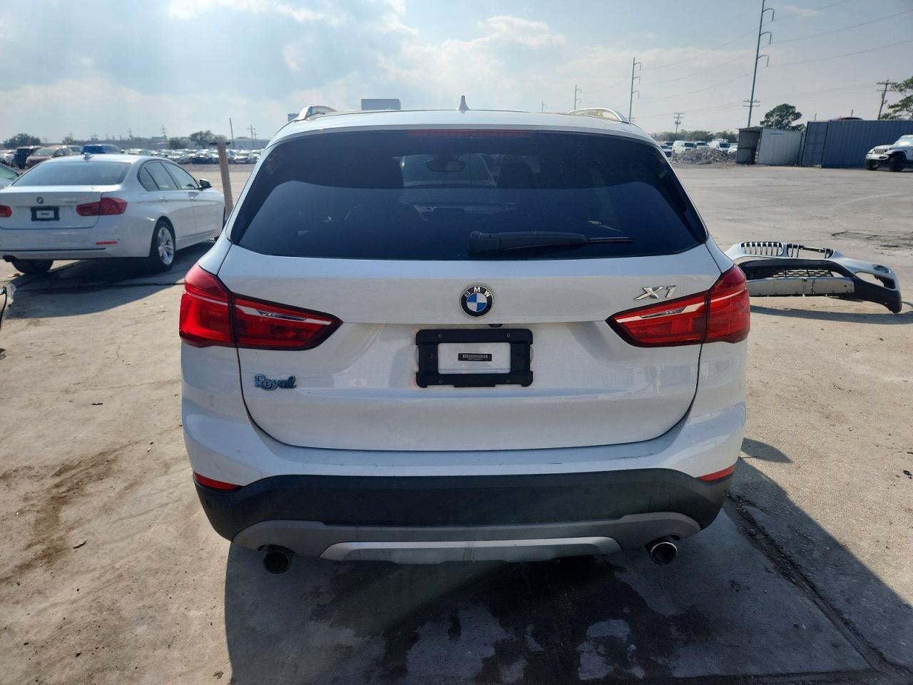 2016 BMW X1 XDRIVE28I photo 6