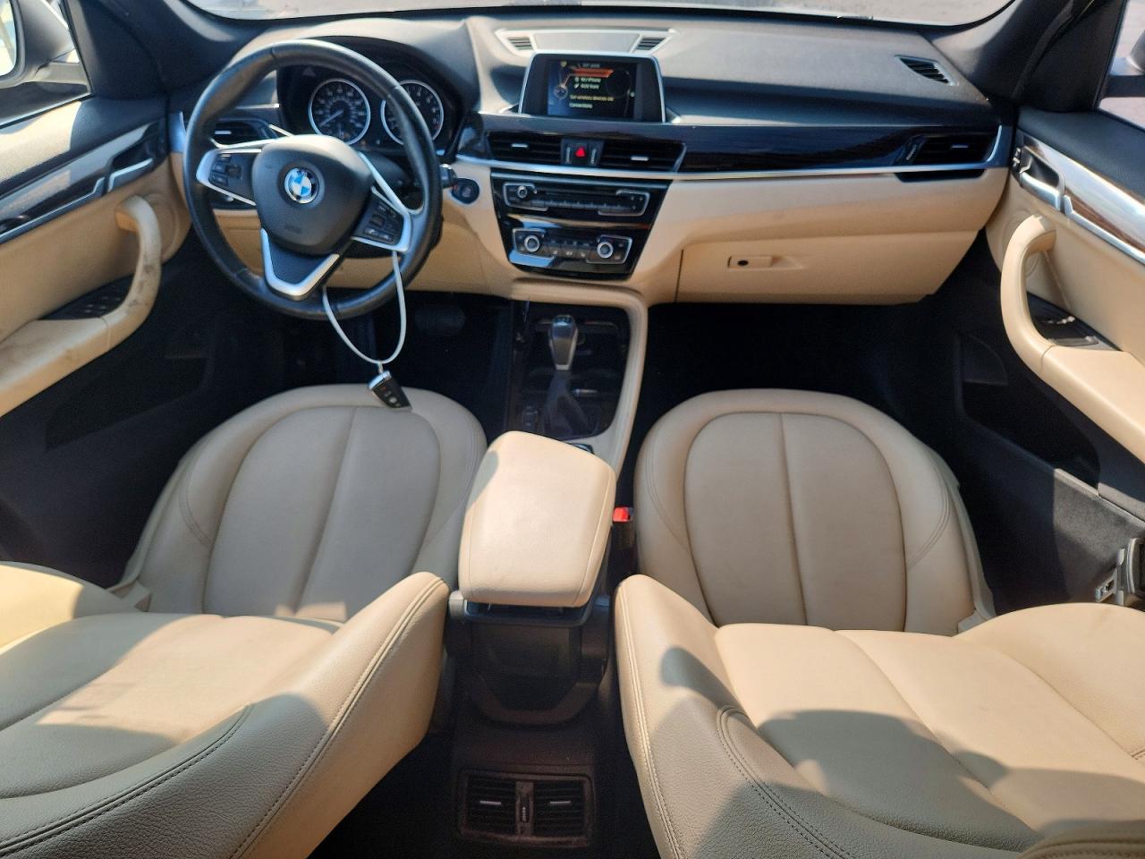 2016 BMW X1 XDRIVE28I photo 8