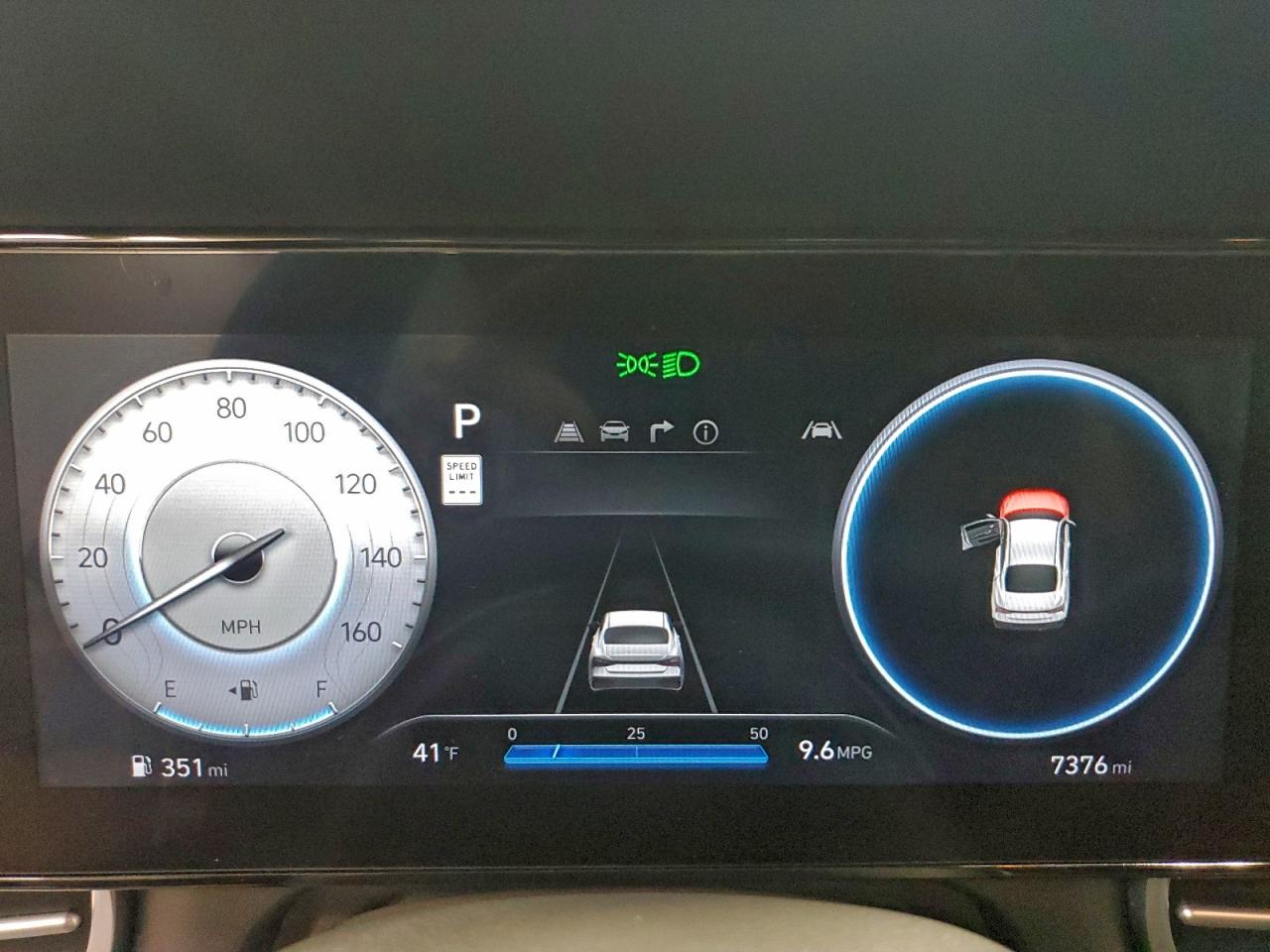 2025 HYUNDAI ELANTRA SEL photo 9