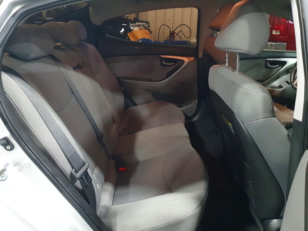 2012 HYUNDAI ELANTRA GLS photo 10