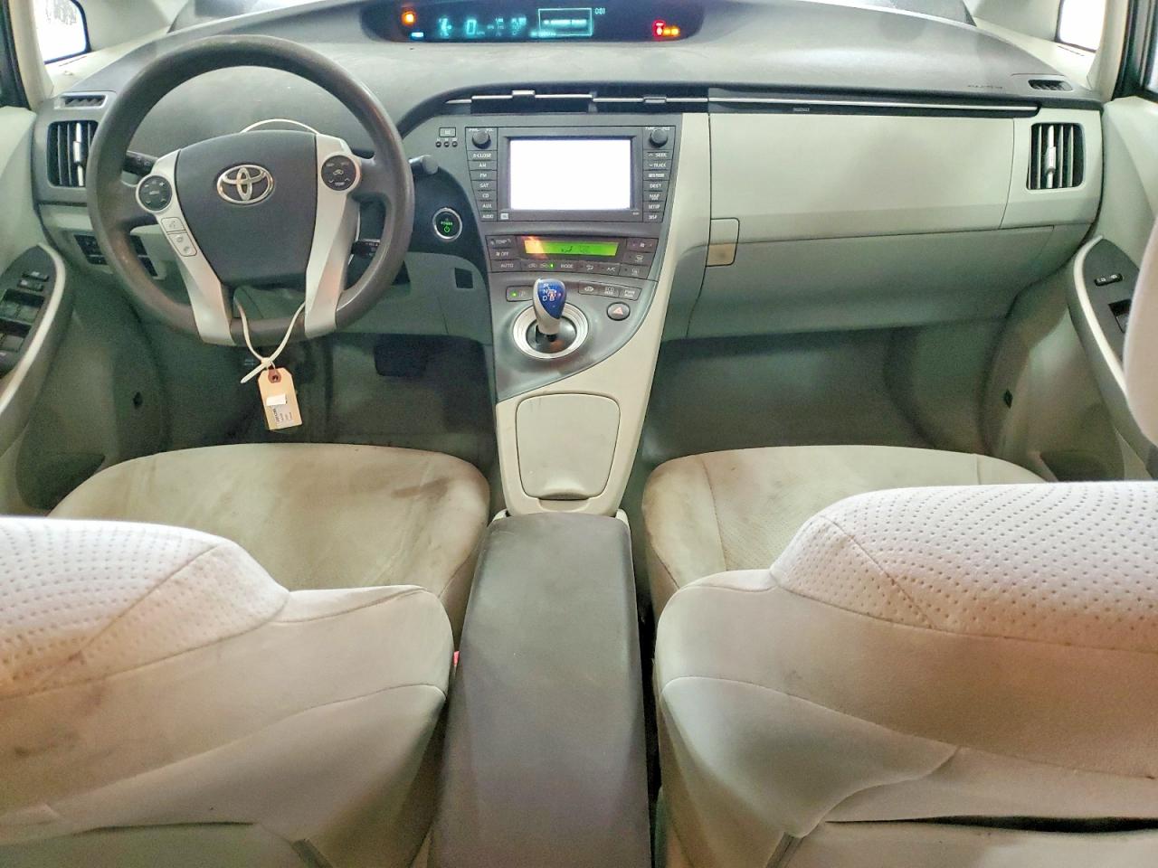 2010 TOYOTA PRIUS photo 15