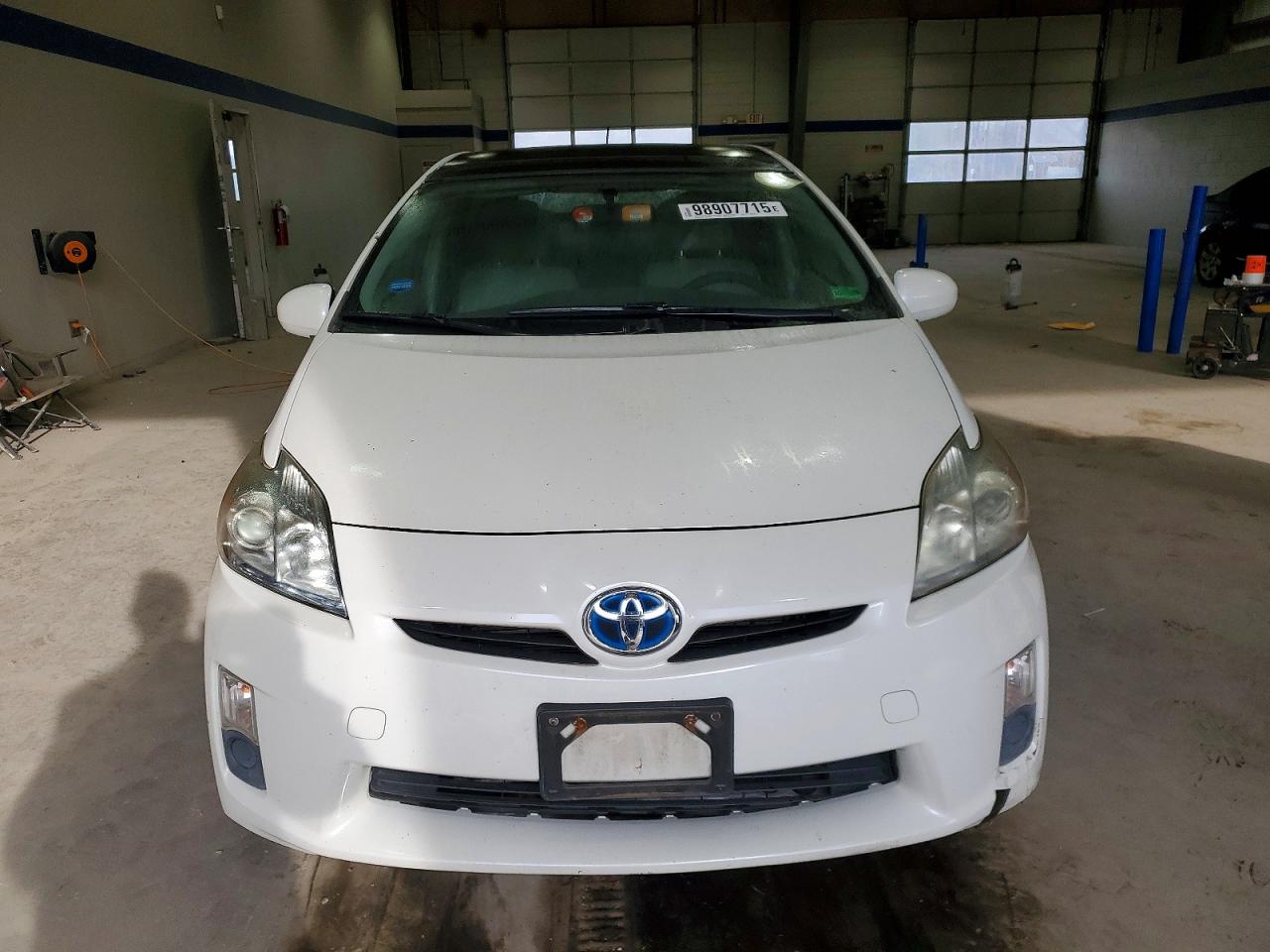2010 TOYOTA PRIUS photo 9