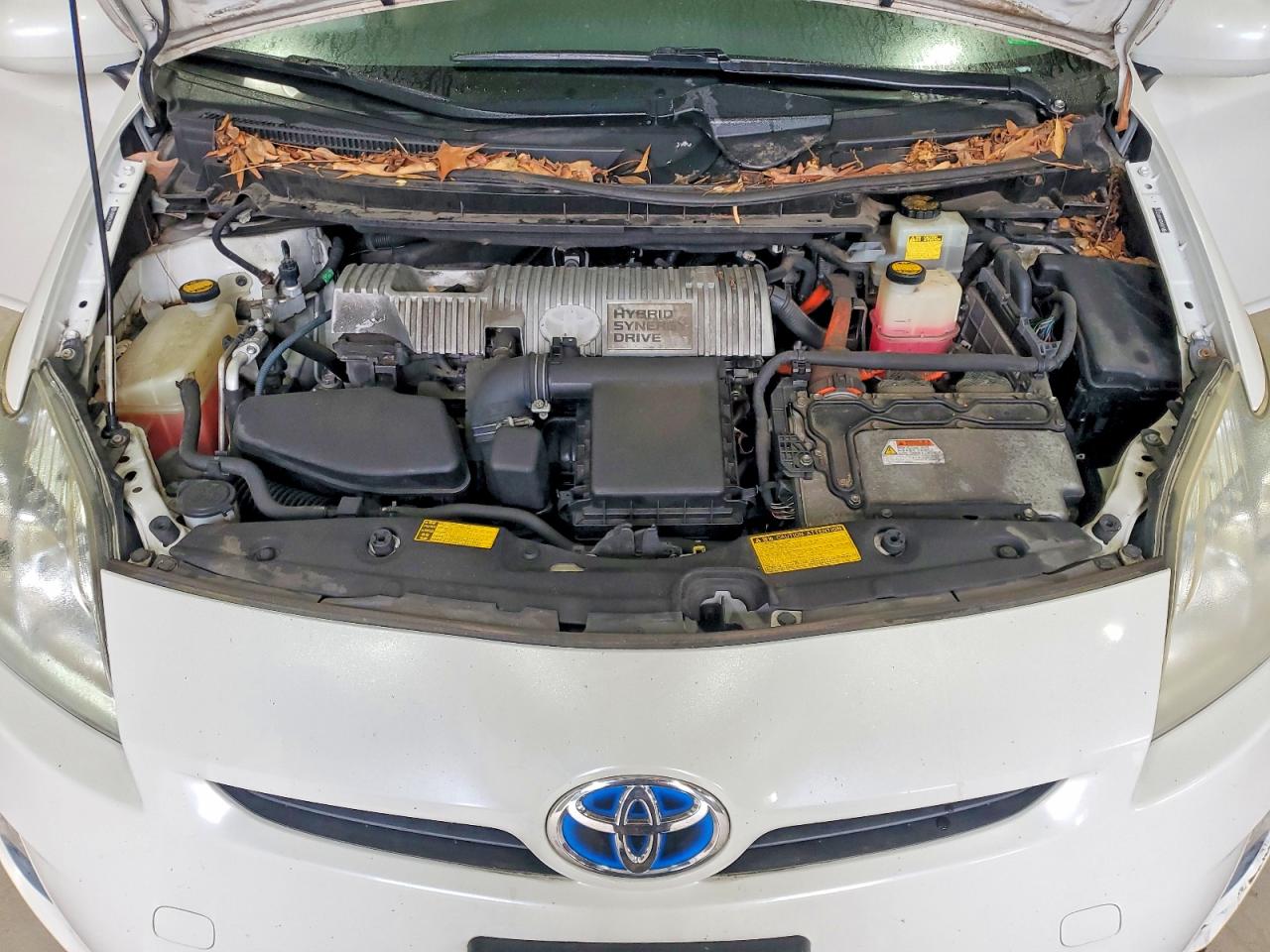 2010 TOYOTA PRIUS photo 21