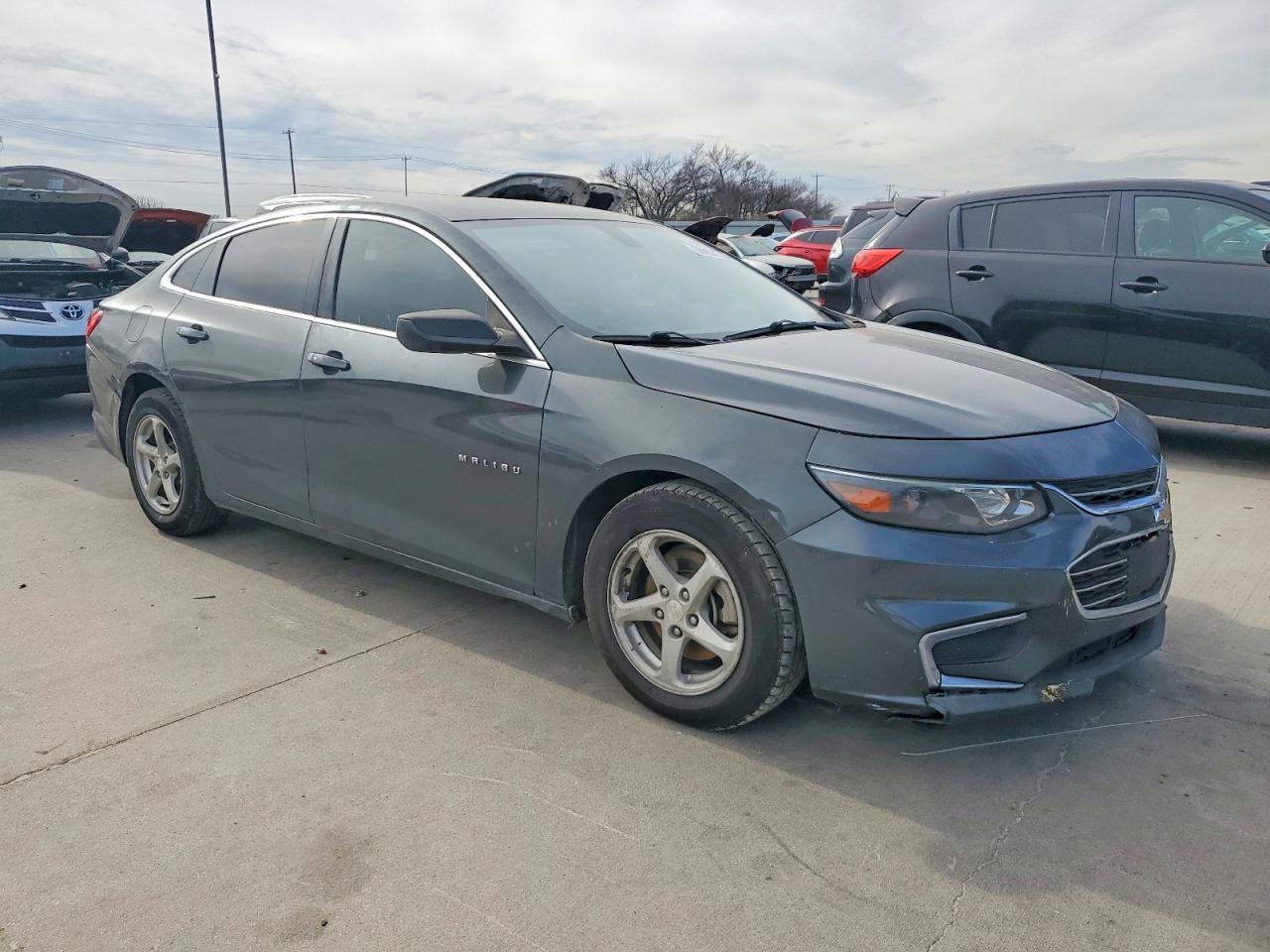 2017 CHEVROLET MALIBU LS photo 4