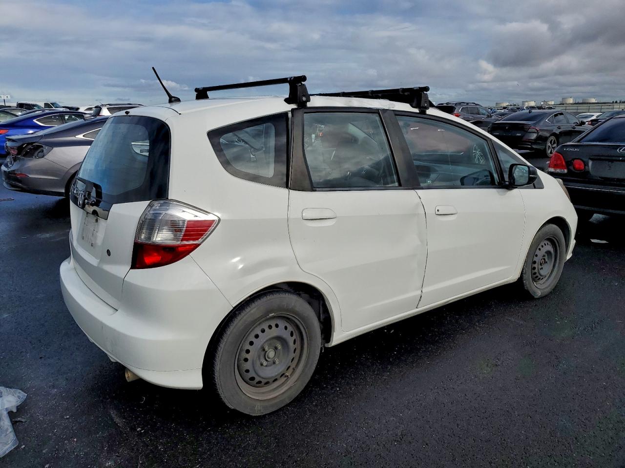 2009 HONDA FIT photo 3