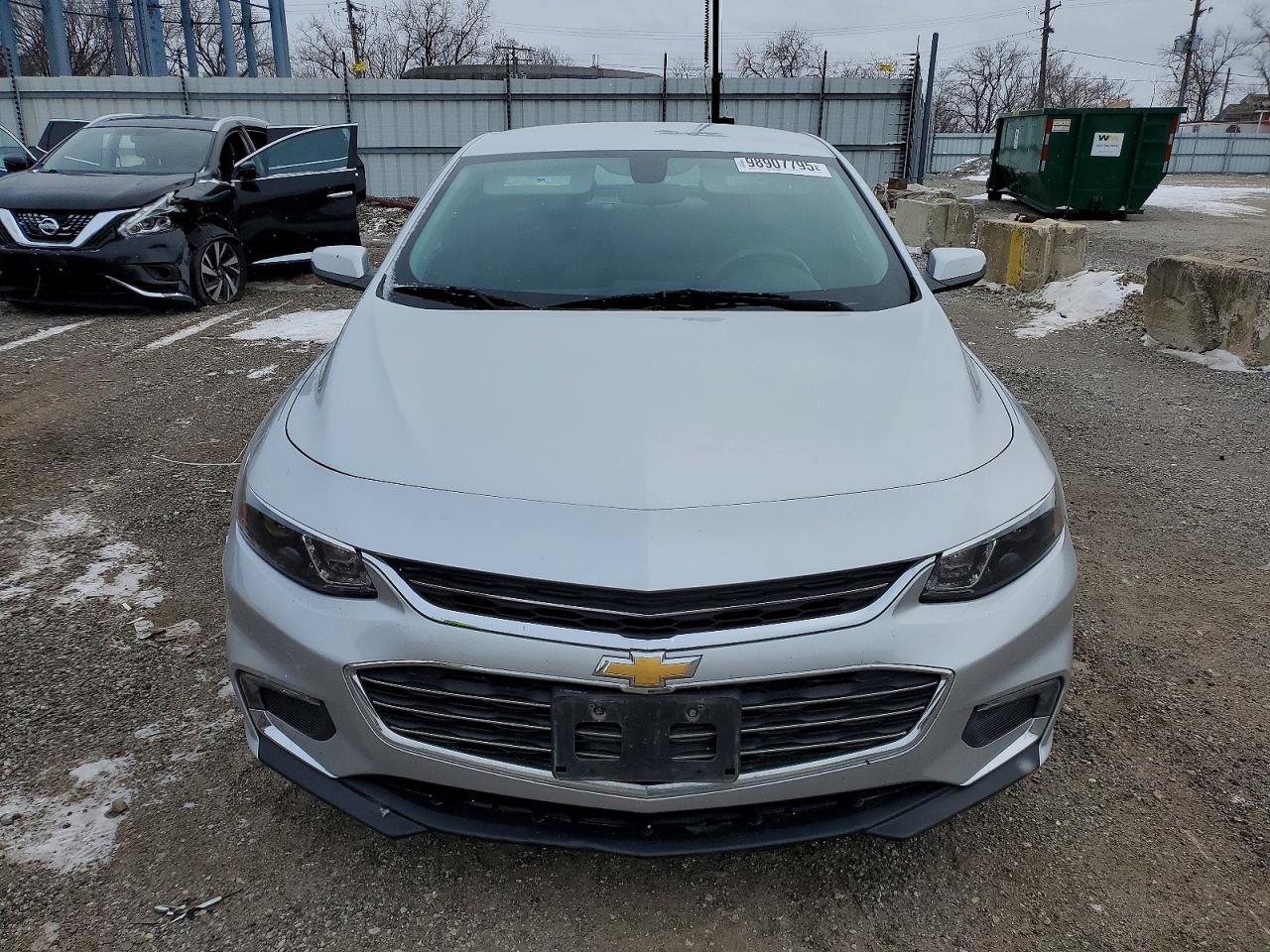 2017 CHEVROLET MALIBU LT photo 5