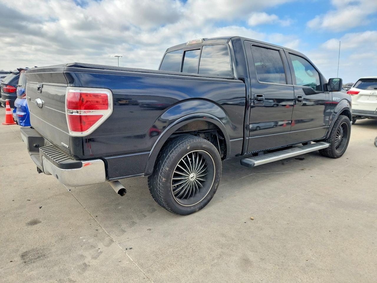 2011 FORD F150 SUPERCREW photo 3