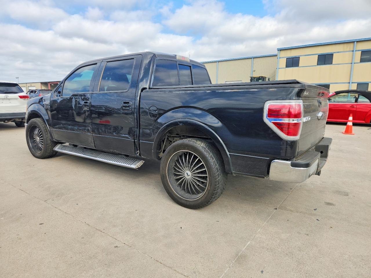 2011 FORD F150 SUPERCREW photo 2