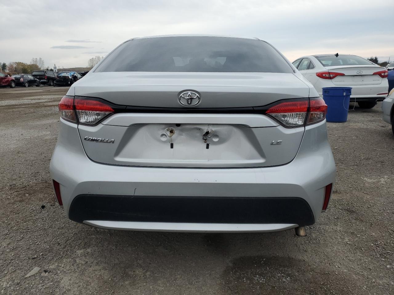 2020 TOYOTA COROLLA LE photo 11