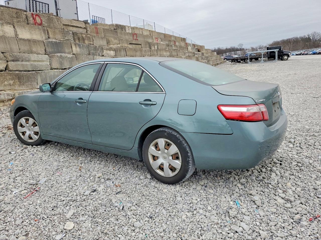 2007 TOYOTA CAMRY CE photo 2