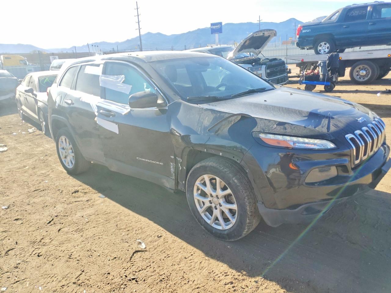 2016 JEEP CHEROKEE LATITUDE photo 4