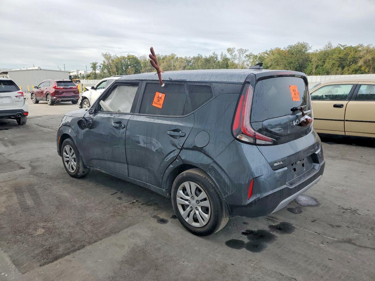 2025 KIA SOUL LX photo 3