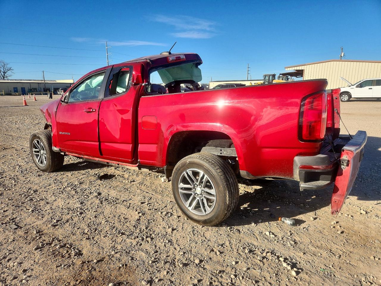 2022 CHEVROLET COLORADO photo 2