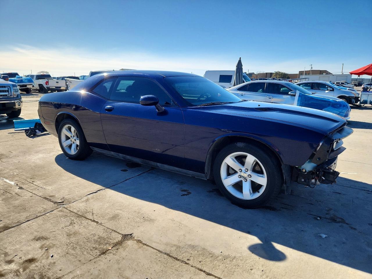2013 DODGE CHALLENGER SXT photo 4