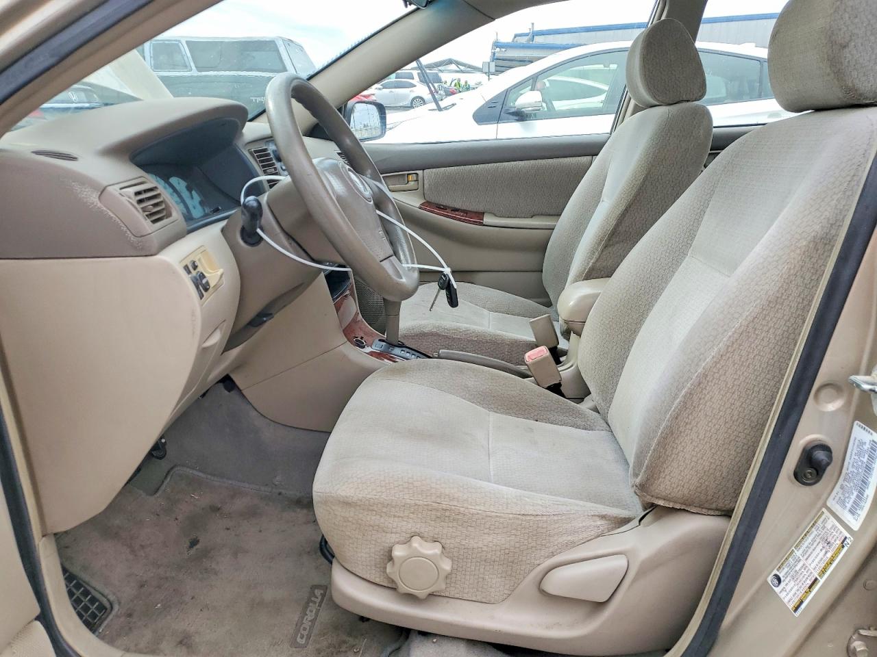 2004 TOYOTA COROLLA CE photo 19