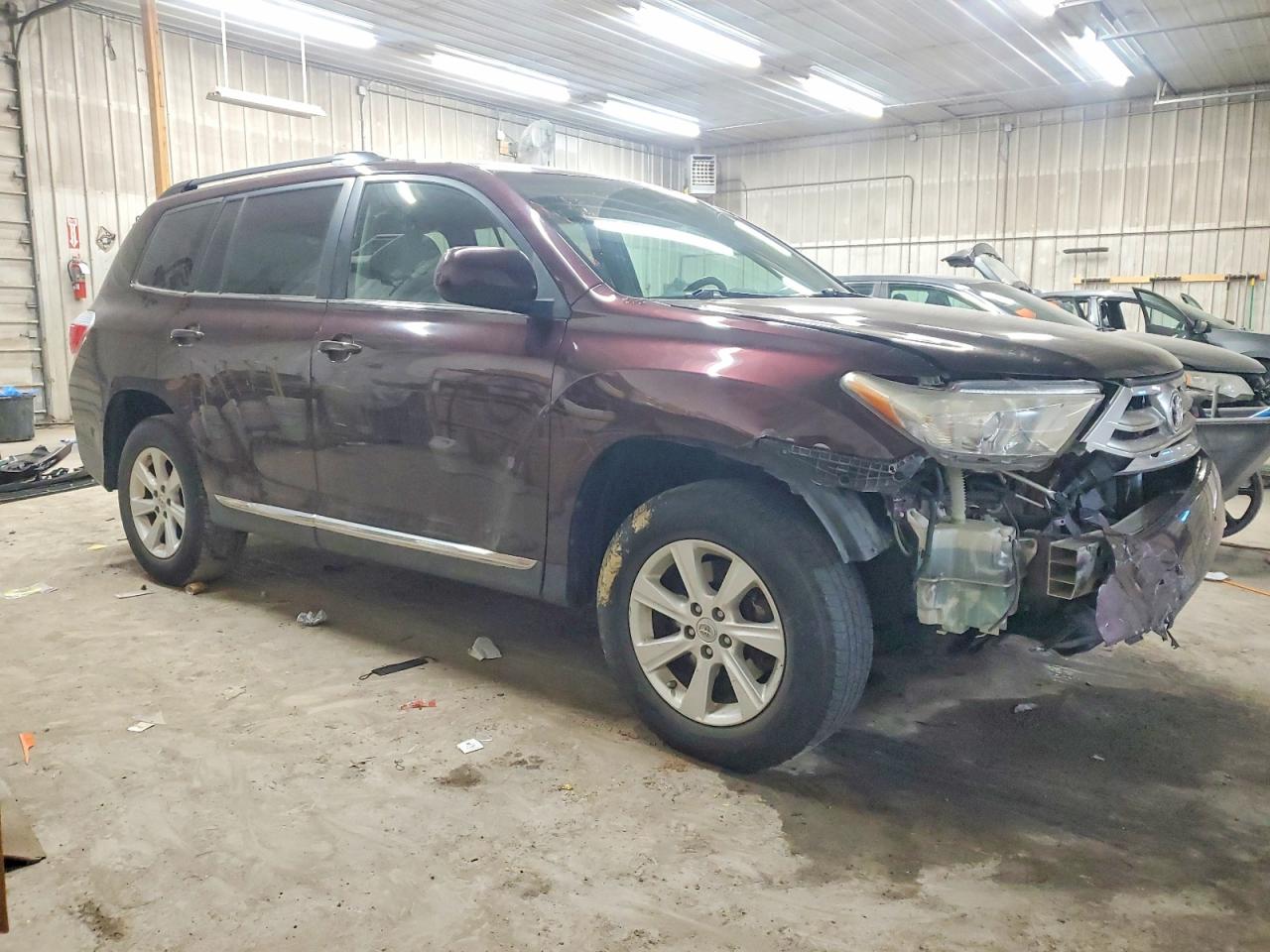 2012 TOYOTA HIGHLANDER BASE photo 4