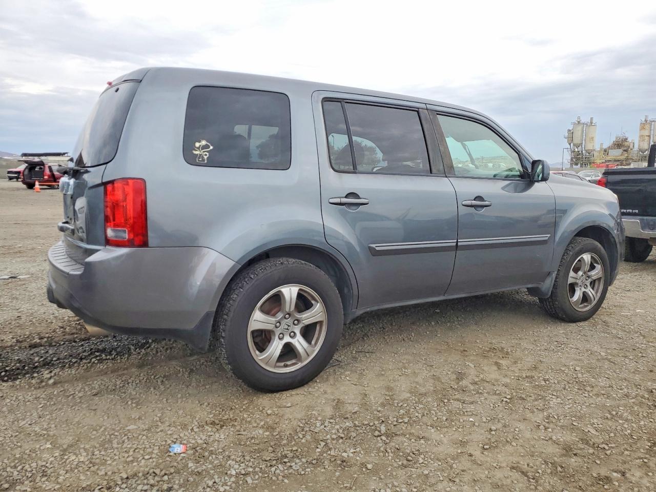 2013 HONDA PILOT EXL photo 3