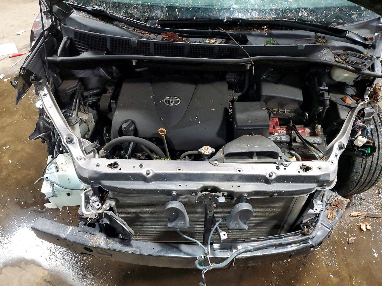 2020 TOYOTA SIENNA LE photo 12