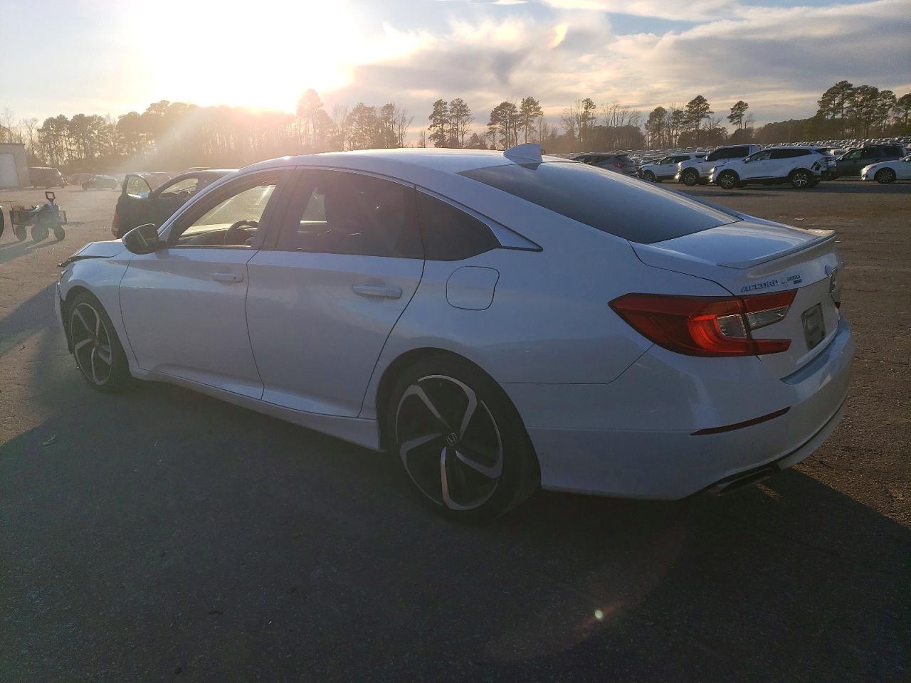 2018 HONDA ACCORD SPORT photo 2