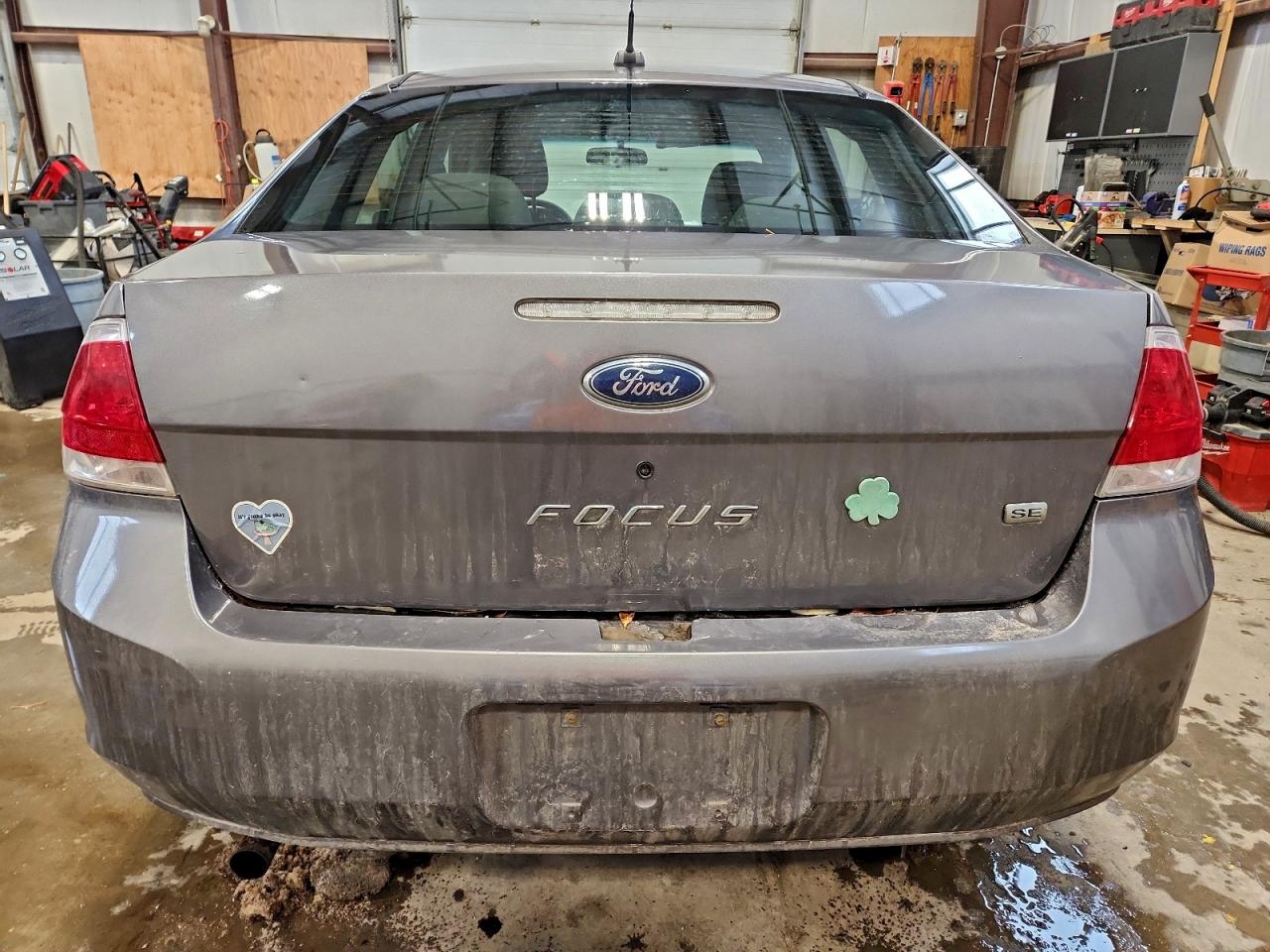 2009 FORD FOCUS SE photo 6