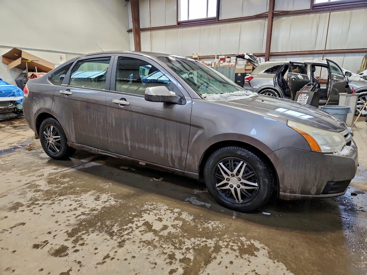2009 FORD FOCUS SE photo 4