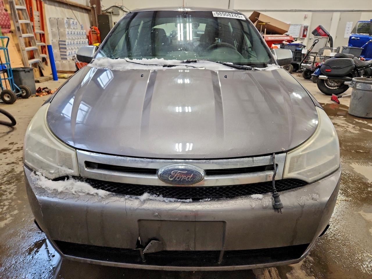 2009 FORD FOCUS SE photo 5