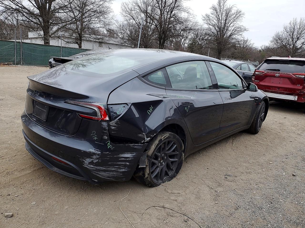 2024 TESLA MODEL 3 photo 3