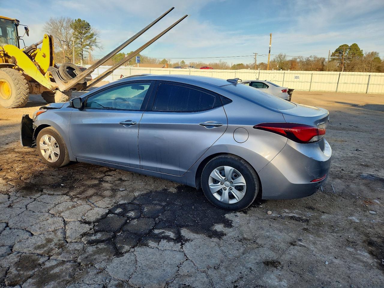 2016 HYUNDAI ELANTRA SE photo 2