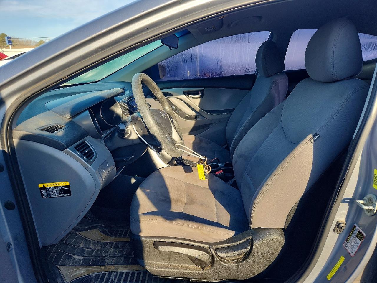 2016 HYUNDAI ELANTRA SE photo 7