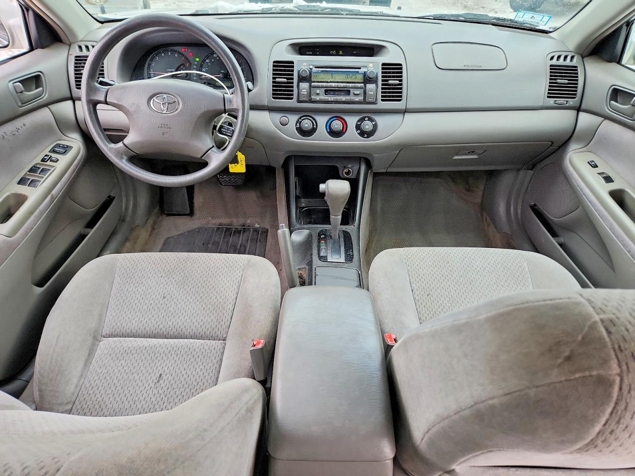 2003 TOYOTA CAMRY LE photo 8