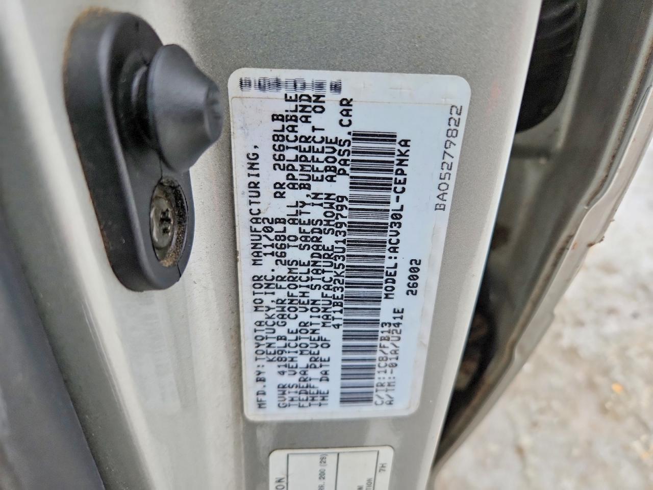 2003 TOYOTA CAMRY LE photo 12