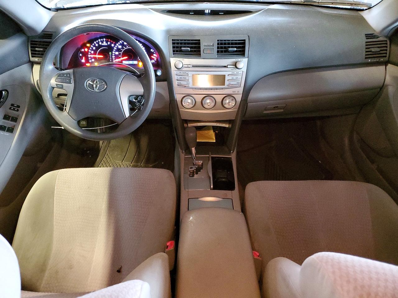 2011 TOYOTA CAMRY BASE photo 8