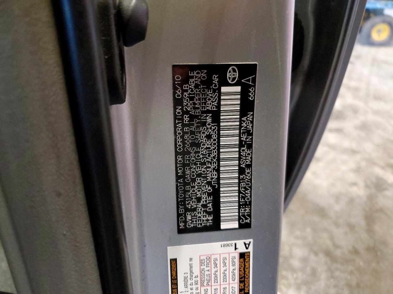 2011 TOYOTA CAMRY BASE photo 12