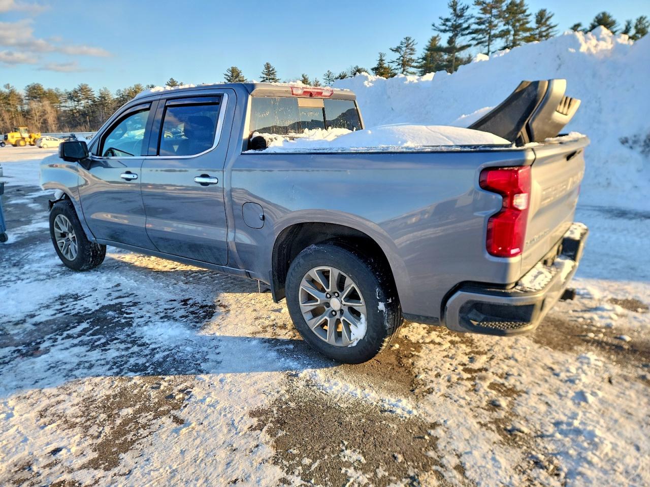 2021 CHEVROLET SILVERADO K1500 HIGH COUNTRY photo 2