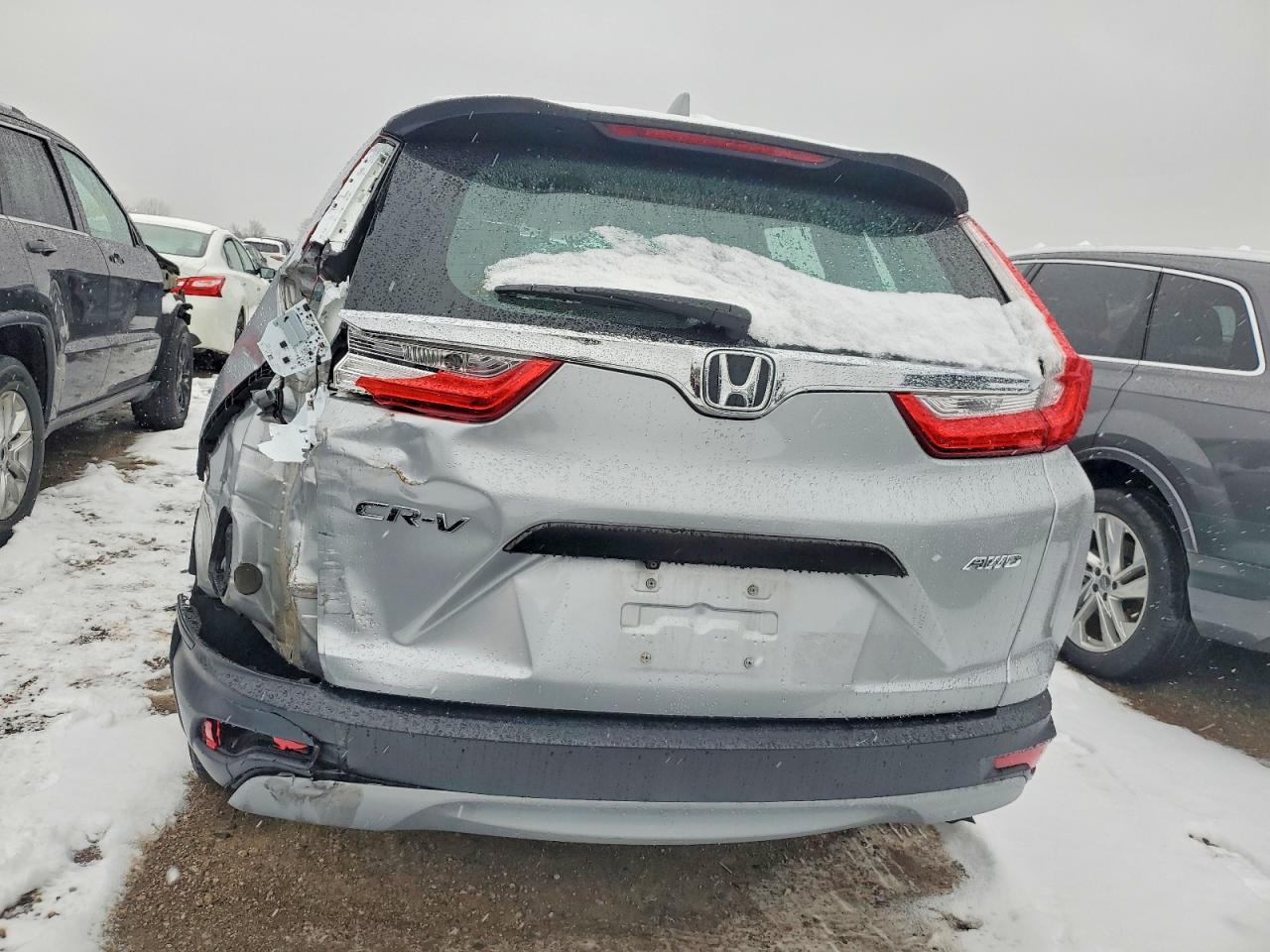 2017 HONDA CR-V LX photo 11